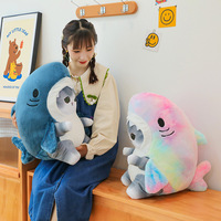 Vente chaude transfrontalière dessin animé requin chat transformé poupée en peluche chat poupée cadeau d'anniversaire requin chat poupée