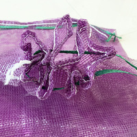 Sac en filet tissé en PP robuste rouge et jaune, sac en polypropylène pour l'emballage des oignons, pommes de terre, manioc, maïs et produits agricoles