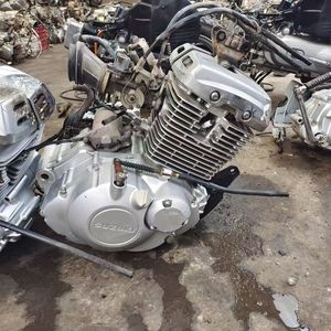 Moteur de moto Suzuki Rissho 150 Efi 6 vitesses d'<span class=keywords><strong>occasion</strong></span>, 4 temps, démarrage CDI, refroidissement par air, 1 cylindre, 150 cm3 de cylindrée - Product Image 4