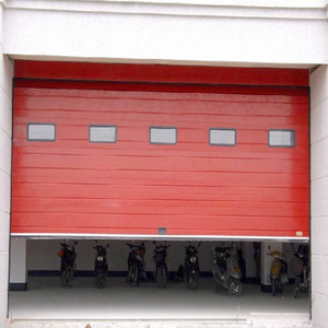 Vente directe d'usine de portes segmentées adaptées <span class=keywords><strong>à</strong></span> la logistique d'entrepôt, au transport et aux portes de levage industrielles surélevées - Product Image 1