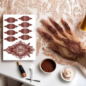 Venta al por mayor de transferencia de agua desechable marrón impermeable encaje Henna Oriente Medio tatuaje pegatina sexo Henna tatuaje para hombres y mujeres