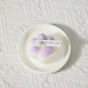 Handmade Paw Shape Scented Soy Wax <b>Candle</b> Floral Aromatherapy Home Decoration Cute Style Single <b>Wick</b> - Product Image 5