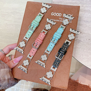 <span class=keywords><strong>Bracelet</strong></span> de montre <span class=keywords><strong>milanais</strong></span> en acier inoxydable Lucky avec diamants pour <span class=keywords><strong>Apple</strong></span> <span class=keywords><strong>Watch</strong></span> 49 46 44 42 40 mm, <span class=keywords><strong>bracelet</strong></span> de poignet en cuir avec boîtier Trifolium - Product Image 1