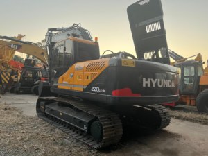 Excavadora Hyundai 220LC-9s Usada Original de Alta Calidad y Precio Económico, Excavadora Hidráulica de 22 Toneladas para Construcción, en Stock - Product Image 2