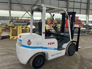 מלגזה משומשת מקורית של <span class=keywords><strong>TCM</strong></span>, 3 טון, דו-שלבית, דגם <span class=keywords><strong>3t</strong></span>, מצוידת במנוע איזוזו, במחיר נוח. - Product Image 4