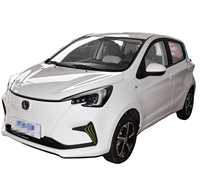 Sol Direksiyonlu Sedan Elektrikli Araba Changan E Car EV 5 Kişilik Lityum Pil Deri Koltuklar R15 Lastikler Panoramik Sunroof Metal Tavan