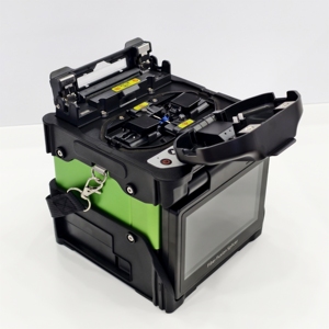 Máquina de Empalme por Fusión de Fibra Óptica de Alto Rendimiento con Alineación de Núcleo FTTH ARC y 6 Motores - Product Image 1