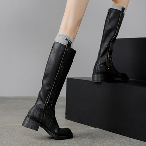 Botas largas retro de goma marrón de tacón medio grueso para mujer, botas ecuestres bonitas con cremallera en la espalda para caballero - Product Image 6