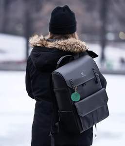 Collection de <span class=keywords><strong>porte</strong></span>-clés pompons moelleux 8 pièces, boules de fourrure douce en peluche, accessoires décoratifs pour sacs à main pour femmes, pack varié multi-designs - Product Image 4