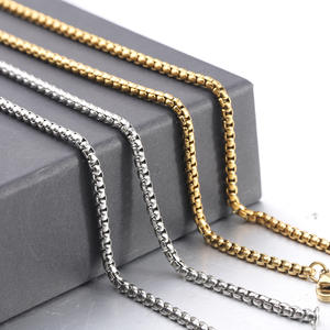 Collar con colgante de cruz vintage a rayas de acero inoxidable de 50 mm para hombre y mujer - Product Image 5