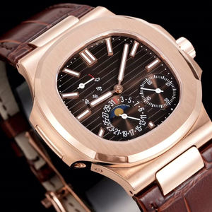 Montre exclusive pour homme avec boîtier en or rose brossé, bracelet en cuir d'alligator brun foncé, plusieurs cadrans noirs, chronographe phase de lune - Product Image 2