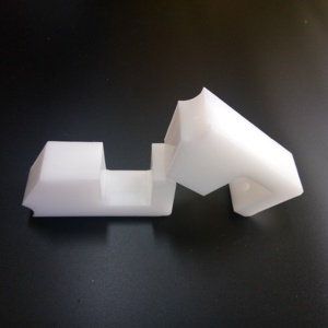 Özel Hassasiyetli CNC İşleme Hizmeti Özelleştirilmiş CNC İşlenmiş Plastik Naylon PA6 Parça Üreticisi - Product Image 1