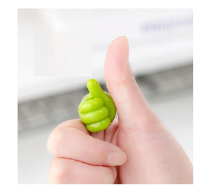 Ganchos Novedosos de Fábrica al por Mayor: Gancho Creativo de Alambre para Pulgar, Gancho Pequeño de Tres Dedos, Gancho Fijo sin Rastro, Gancho Impermeable - Product Image 5