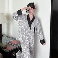 Pyjama en satin pour femmes RUIYI, luxueux, rayé noir et blanc, col en V, pour l'été/l'automne/le printemps, robe de nuit sexy pour filles tendance