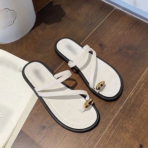 Dép xỏ ngón mới qs1027b146 - Product Image 4