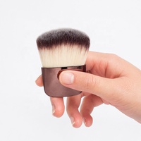 Pinceau cosmétique ZH Cosmetics, marque privée, format voyage, OEM, manche en bois portable, pinceau plat pour le maquillage du visage