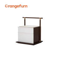 Ensemble de chambre à coucher moderne en bois massif Orangefurn pour hôtel : Lit king-size, canapé, tables de chevet, fauteuil, table basse pour complexe hôtelier, appartement, villa