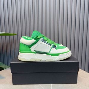2026 Chaussures de sport décontractées de luxe pour hommes, multicolores, à semelle épaisse en caoutchouc, à talon haut, amortissantes, antidérapantes, avec empeigne en maille - Product Image 1