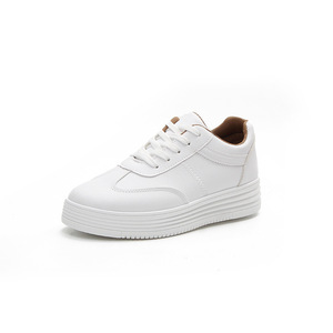 Nouvelles baskets décontractées pour femmes en cuir PU blanc à plateforme basse, collection printemps - Product Image 1