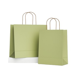 Sac cadeau et souvenir en papier kraft épais, personnalisable avec estampage à chaud, idéal pour l'emballage à emporter - Product Image 1