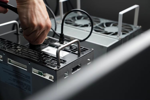 Tanque de Refrigeración Líquida B100, Sistema Sumergido en Aceite Dieléctrico, Caja de Gestión Térmica para Servidor HPC de Alta Densidad - Product Image 2