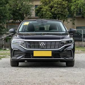 Auto di Medie Dimensioni Volkswagen <span class=keywords><strong>Passat</strong></span>, Trazione Integrale, 4 Porte, 5 Posti, Berlina - Product Image 2