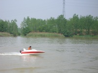 En fibre de verre rapide sport bateau
