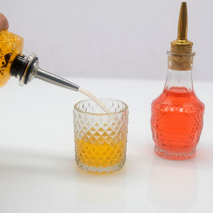 Botella de vidrio Premium de 120ml con boquilla de vertido de acero inoxidable para solución de bebida mixta de licor amargo - Product Image 4