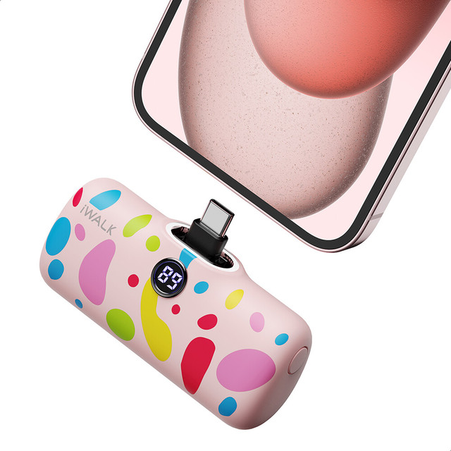 News 2025 Technology Girly Fashion Pink Lipstick Size Portable Charger 4800mAh Fast Charging Mini Power Bank With Built-in Plug