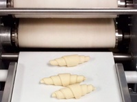 Machine à rouler, rouleau de 300 mètres, pour la production de croissant, usage Commercial