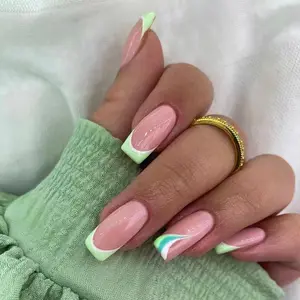 Media lunghezza verde e bianco Patchwork French Wave Press On Nail punte artificiali per unghie finte ABS 24 pezzi all'ingrosso