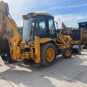 รถตักล้อยาง JCB 3CX พร้อมระบบไฮดรอลิก เครื่องยนต์คัมมินส์ รับน้ำหนักได้ 9 ตัน ขับเคลื่อนสี่ล้อ สำหรับงานก่อสร้าง - Product Image 4