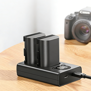 แบตเตอรี่กล้อง UGREEN LP-E6NH 2320mAh แบบชาร์จได้ สำหรับกล้อง Canon EOS R5/R6/R7/5D4/6D2/90D/80D พร้อมพอร์ตชาร์จ Type-C - Product Image 4