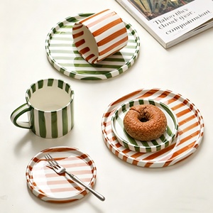 Tasse à café artisanale peinte de 8 oz, tasse à expresso <span class=keywords><strong>en</strong></span> <span class=keywords><strong>porcelaine</strong></span> durable avec soucoupe pour la restauration hôtelière - Product Image 2