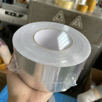 Échantillon gratuit de film PET métallisé composé renforcé avec du papier d'aluminium en rouleau pour ruban adhésif