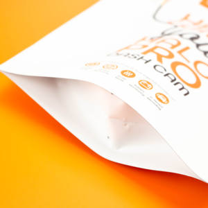 Sac en plastique d'emballage de fil dur d'impression blanche mate personnalisée avec la fermeture éclair et le trou d'accrochage pour la <span class=keywords><strong>cam</strong></span>éra de tableau de bord - Product Image 5