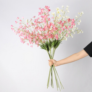 Nuovi Arrivi: 2 Steli Lunghi di Campanule Artificiali al Tatto Realistico per Decorazioni Matrimoniali e Casa - Product Image 1