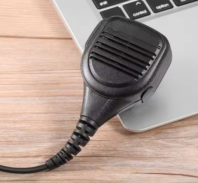 PMMN4024 for Xir Series Walkie Talkie Two Way Radio Microphone Speaker