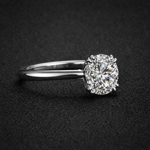 แหวนเพชรแพลตตินั่มระดับไฮเอนด์ ออกแบบสำหรับผู้หญิงที่มองหาเครื่องประดับหรูหรา เหมาะสำหรับงานแต่งงาน งานเลี้ยง และโอกาสพิเศษ - Product Image 2