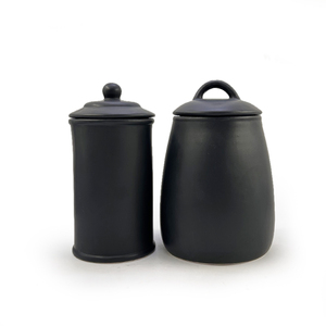 High appearance Level Matte Pure Black Cookie Storage Jar Kitchen Ceramic Sealed jar
