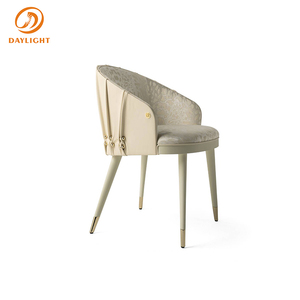 <span class=keywords><strong>Chaise</strong></span> de salle à manger de style haute <span class=keywords><strong>couture</strong></span> italienne avec extérieur plissé et intérieur à motifs, <span class=keywords><strong>chaise</strong></span> d'appoint contemporaine rembourrée de luxe - Product Image 4