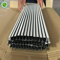 Composants de grille de plafond suspendu en T de 3600 mm/3660 mm, haute résistance, anti-corrosion, avec ligne noire au centre