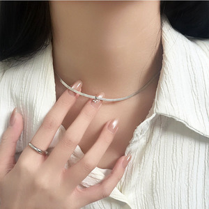 Collar de hueso de serpiente de plata de ley 925 Kaiming para mujer, estilo coreano, minimalista, para uso diario - Product Image 1