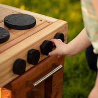 Cuisine en bois Montessori d'extérieur pour jeux de rôle, idéale pour les activités culinaires en maternelle, garderie et crèche