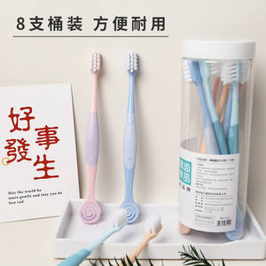 Lot de 8 brosses à dents pour adultes avec gratte-langue, conception à poils souples, pour supermarché, e-commerce et diffusion en direct - Product Image 4