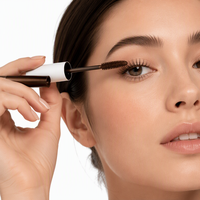 Merek Sendiri Mendukung OEM/ODM, Eyeliner Mineral Murni Tahan Air Portabel yang Dapat Disesuaikan, Efek Riasan Tahan Lama, Riasan Menawan