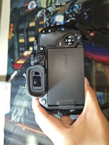 Original <strong>Cannon</strong> R10 Mirrorless Camera 24.2 <strong>MP</strong> Used Digital Camera - Product Image 6