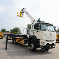 Grue mobile à flèche droite SINOTRUK HOWO 10, 12, 16 tonnes, 6x4, moteur Weichai, fournie par l'usine chinoise, à vendre