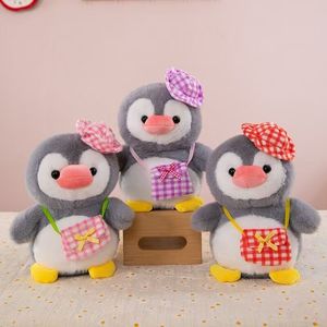 Peluche de pingüino de la serie Grid Backpack de 8 pulgadas para máquina de garras, los juguetes de peluche más vendidos para máquinas de garras - Product Image 1