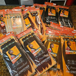 Vente en gros usine – Lot de 4 extensions de cheveux synthétiques pré-étirées de 38 pouces, style Yaki, pour tresses au crochet, pour femmes noires - Product Image 2